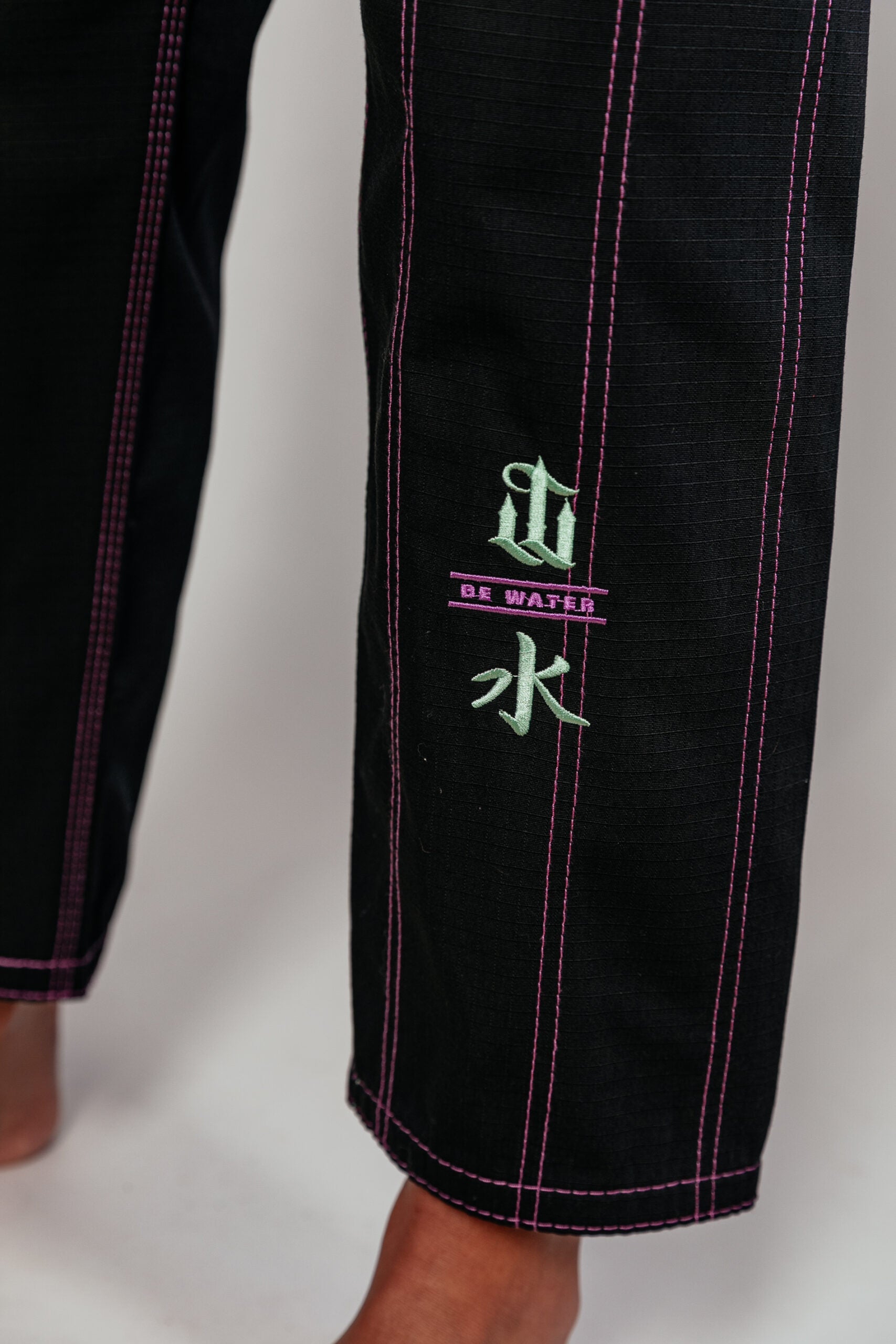 War Tribe Women's Artistic Liquid Jiu Jitsu Gi - Black - The Fight Hub