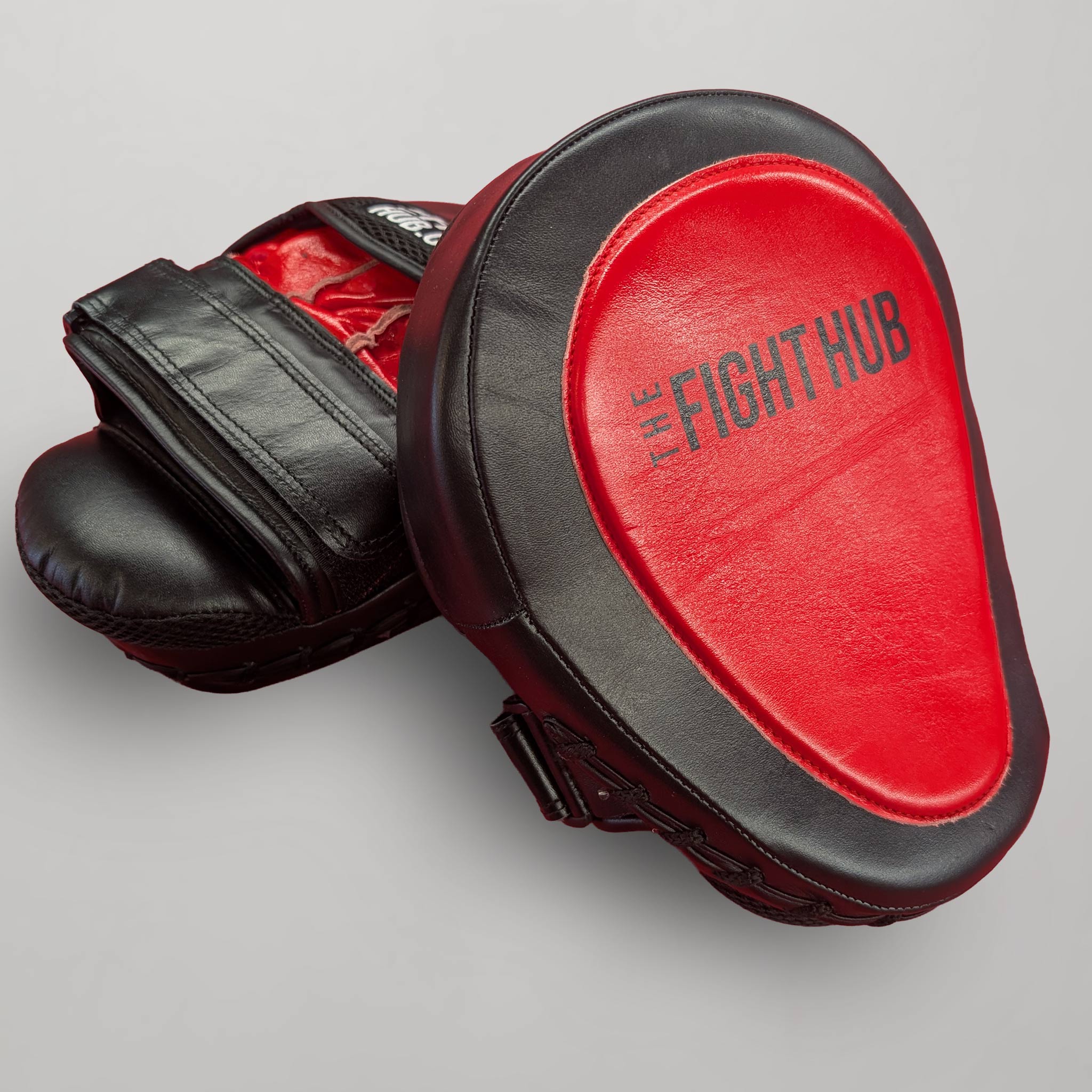 Curved Focus Mitts for Boxing and Kickboxing - The Fight Hub